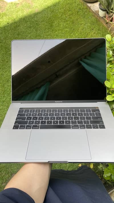 Macbook Pro 2017 (15 inch)