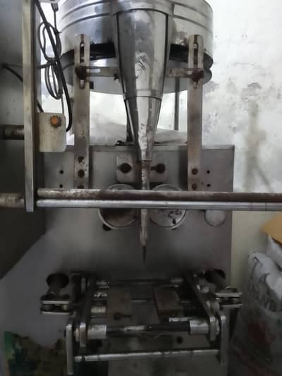 Chines Salt Packing machine for sale in good condition