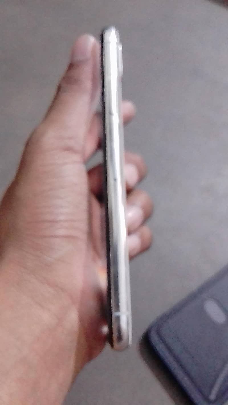 Apple iPhone X 1