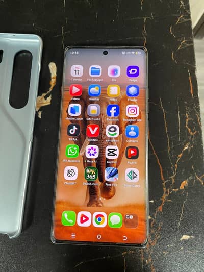 camon 40 pro 256+8 GB all ok meet and clean