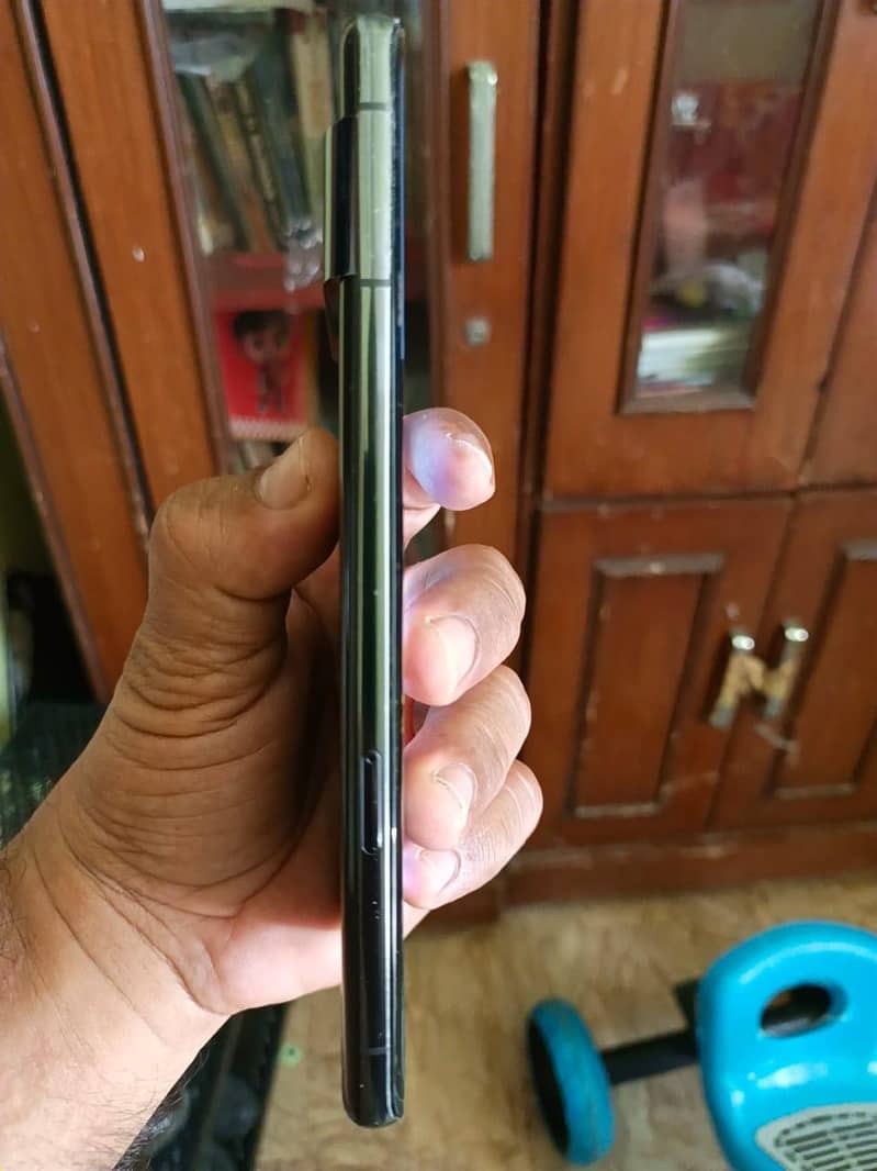 Google pixel 7 pro 4