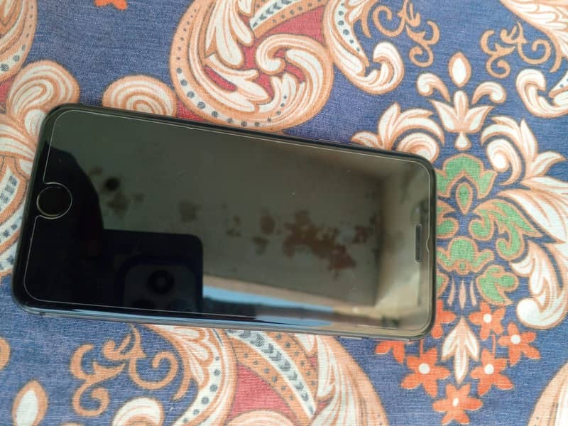 Apple iPhone 8 Plus 1