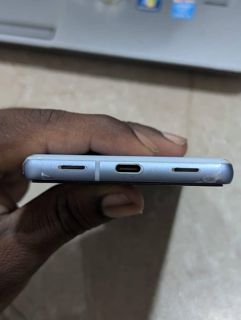 Google Pixel 7A 2