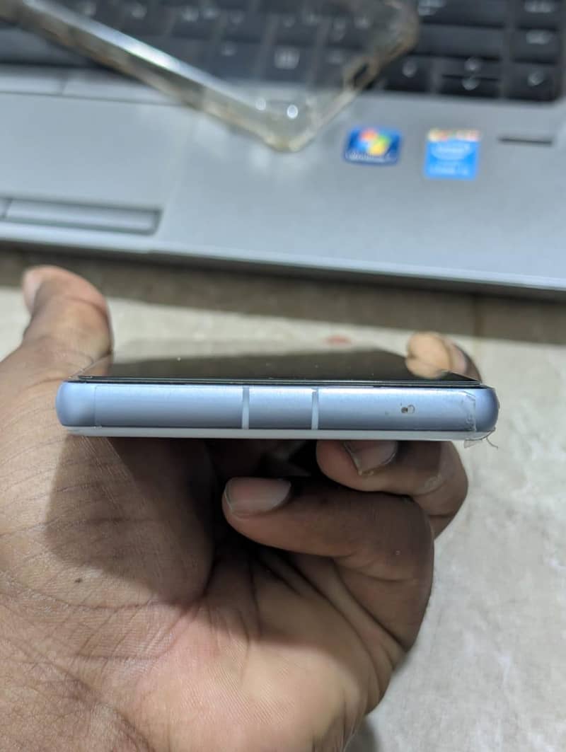 Google Pixel 7A 3