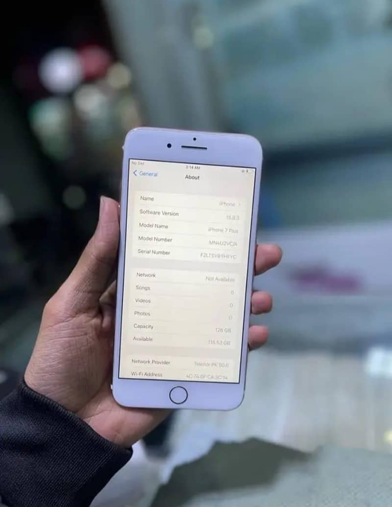 Apple iPhone 7 Plus 3