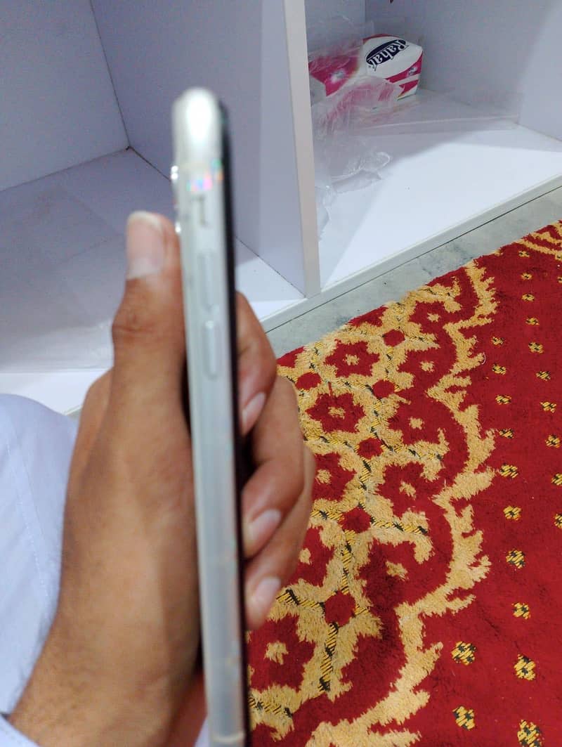 iPhone 11 2