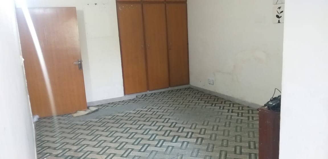 2 Bed Cavalry Ground Upper Portion 1