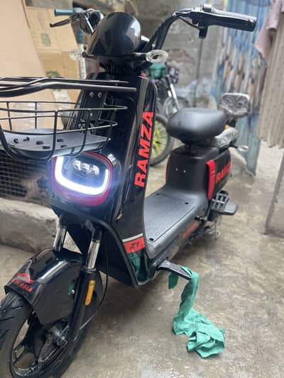 Ramza z1 . . Just like new never used