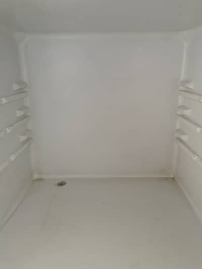 Used refrigerator ;Excellent condition for quick sale