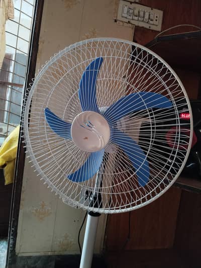 Zeenat AC/DC Stand Fan - Light ke bina bhi chalne wala (Urgent Sale)