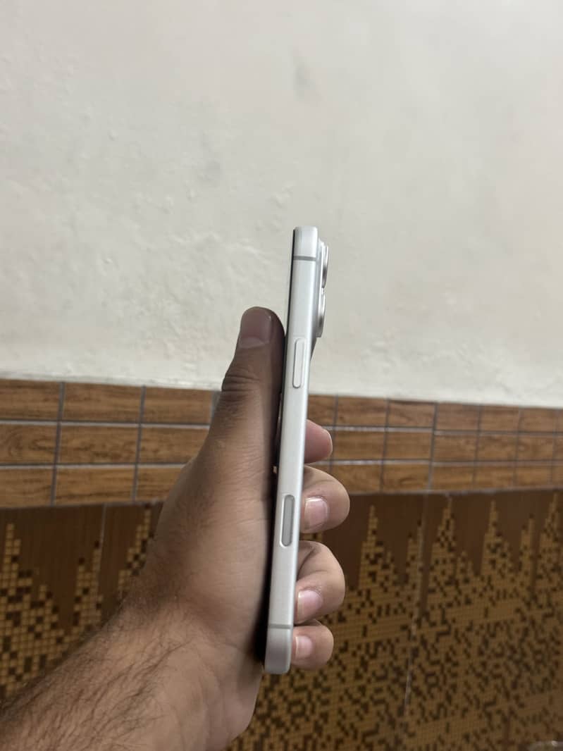Iphone 17 pro max 6