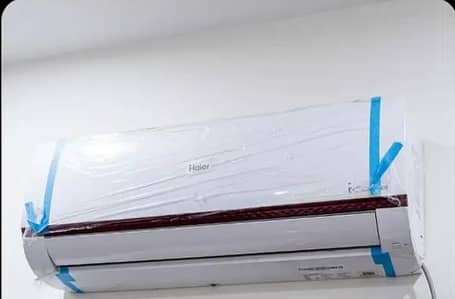 Haier 1 ton Dc inverter heat and cool totally genuine good condition