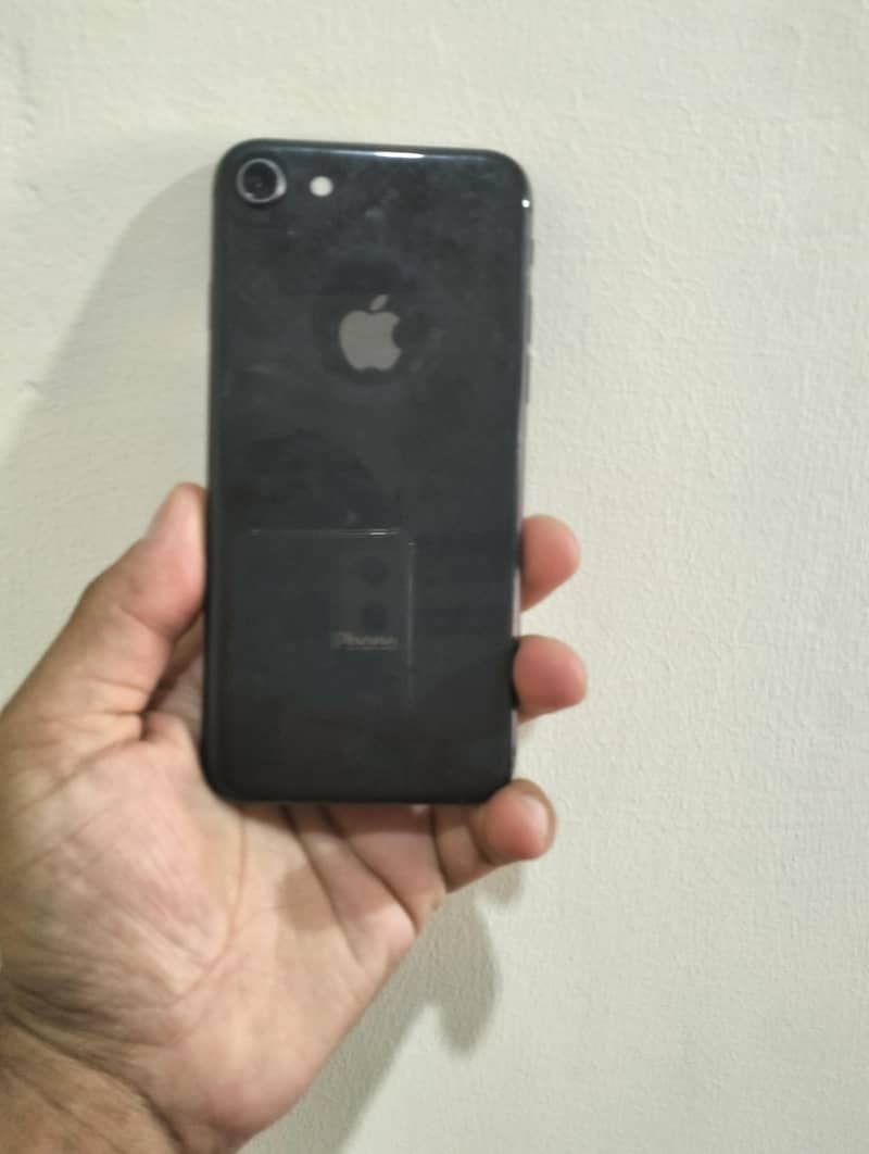 Apple iPhone 8 0
