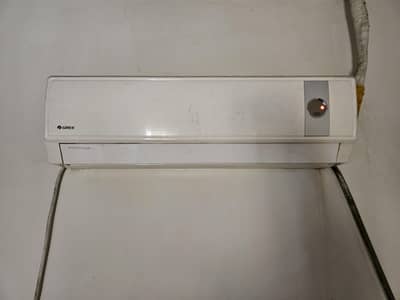 Gree 1.5 Ton Air Conditioner - Excellent Condition!/haier/tcl/dawlance