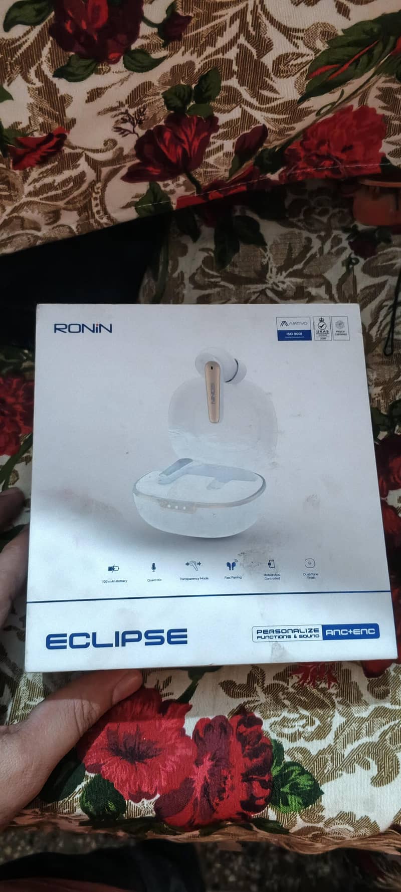 ronni ECLIPSE EARBUDS 4