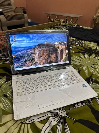 HP INTEL(R) Core(TM) i5-825OU CPU @ 1.60GHZ