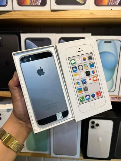 i phone 5s PTA approved with box