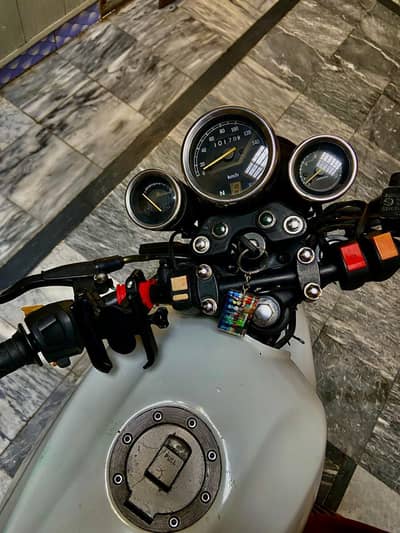 hi speed infinty cafa racer 150cc watsapp 03437654070