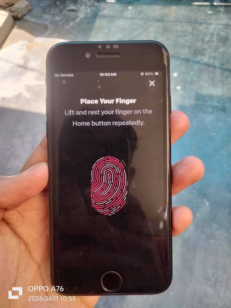 Apple iPhone SE 2 5