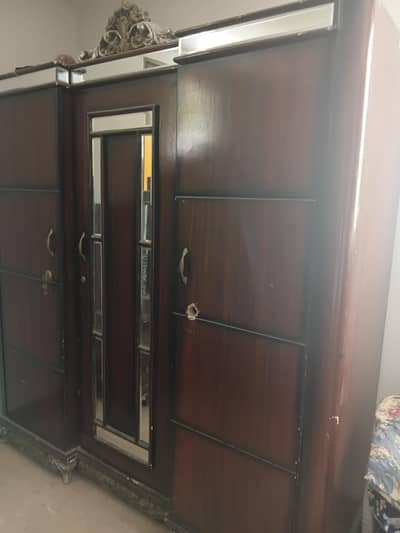 want to sale bed
