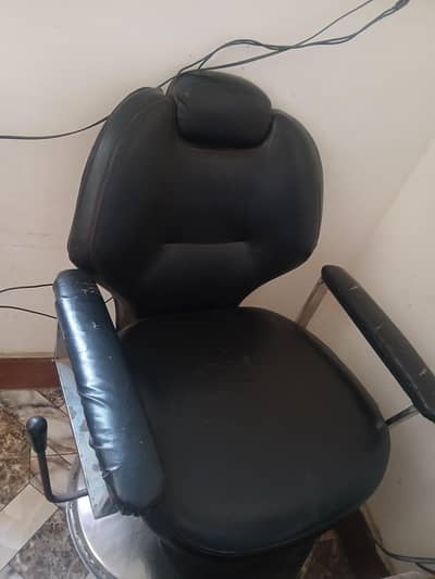 Hydraulic chair