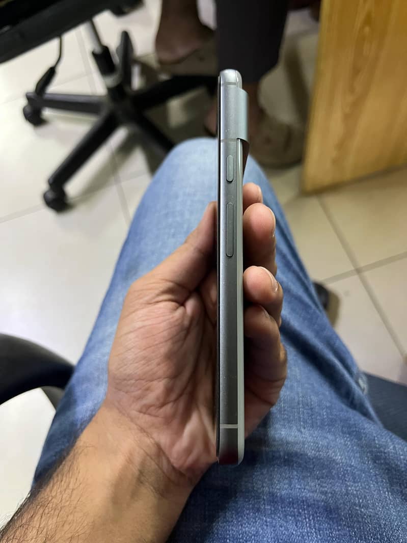 Google Pixel 8 1