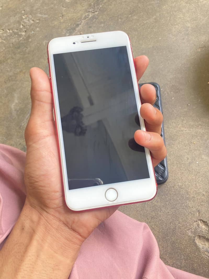 Apple iPhone 7 Plus 1