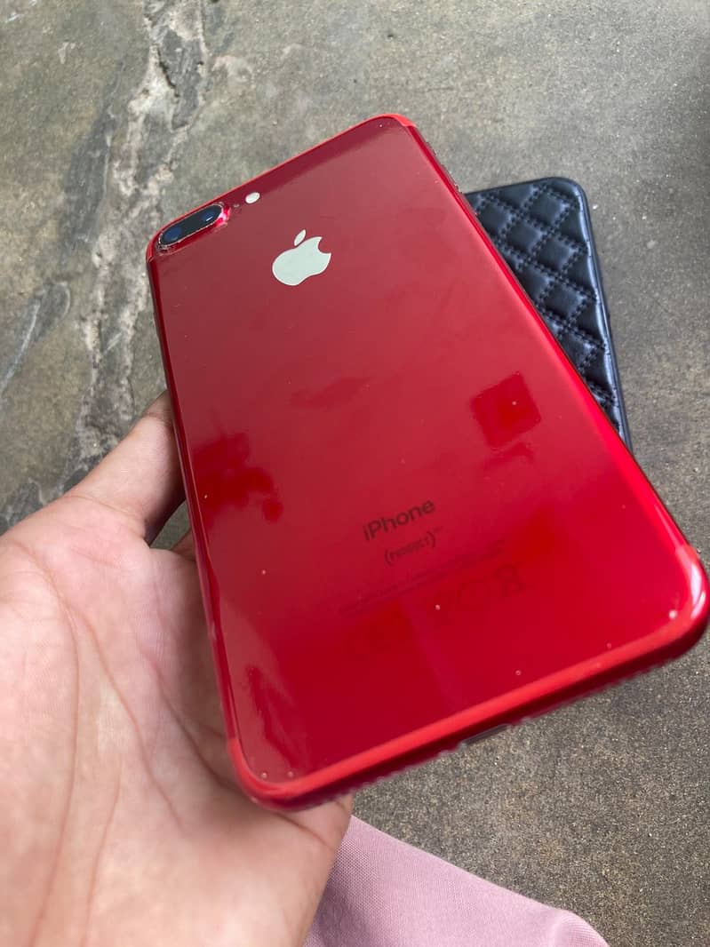 Apple iPhone 7 Plus 2
