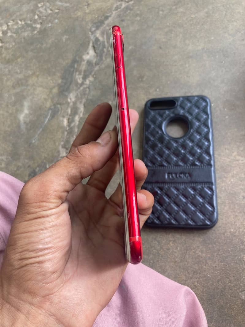 Apple iPhone 7 Plus 5