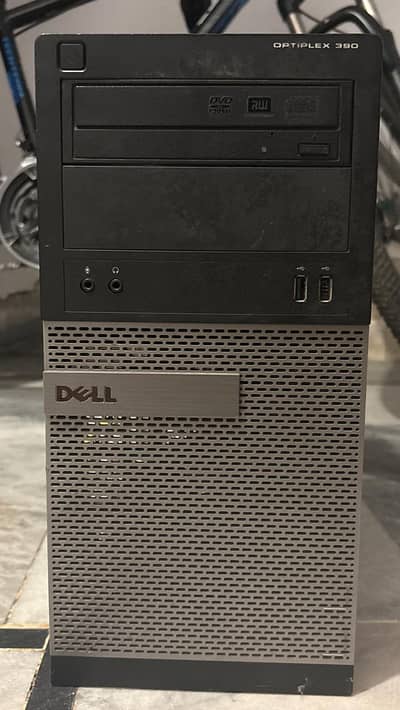 i5 2nd Gen, 6gb ddr3 1600 mghz ram, 500gb hdd