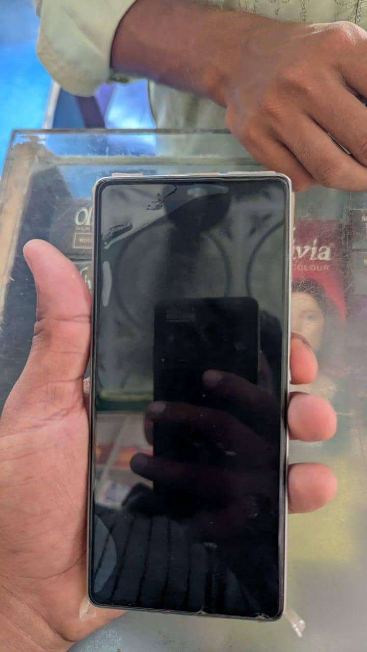 Infinix Note 40 4