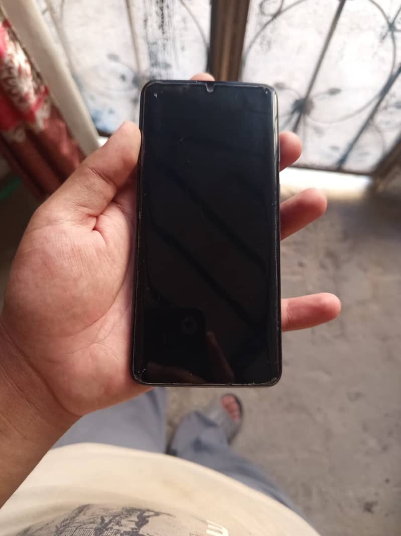 Sharp Aquos Zero 2 1