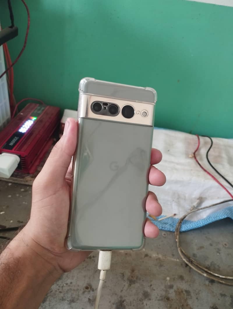 Google Pixel 7 Pro 8