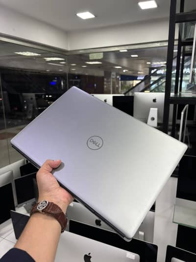 Dell Precision 7560 Xeon W-11865M | 16GB RAM | 512GB SSD RTX 3000 6GB