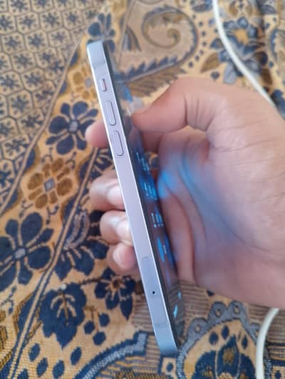 IPhone 12 totally original