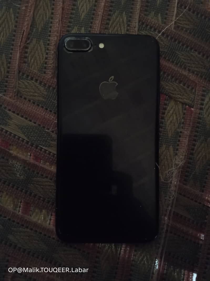Apple iPhone 7 Plus 6
