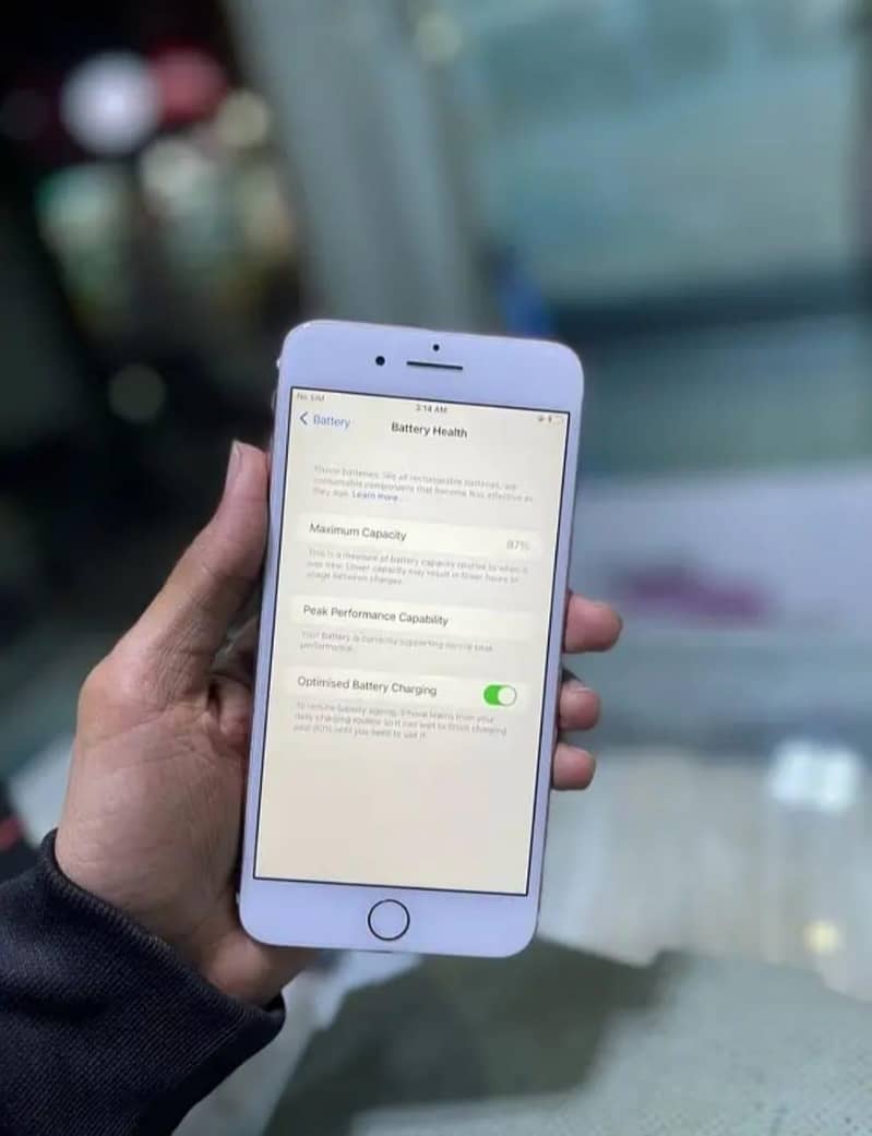 Apple iPhone 7 Plus 3