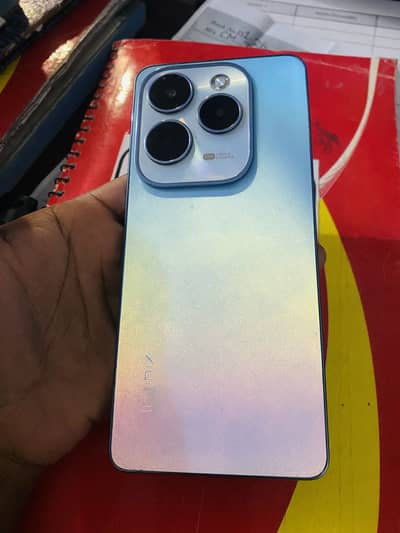 Infinix Hot 40
