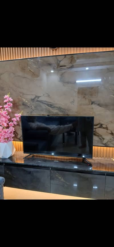 Samsung 44 inch Android led for sale.