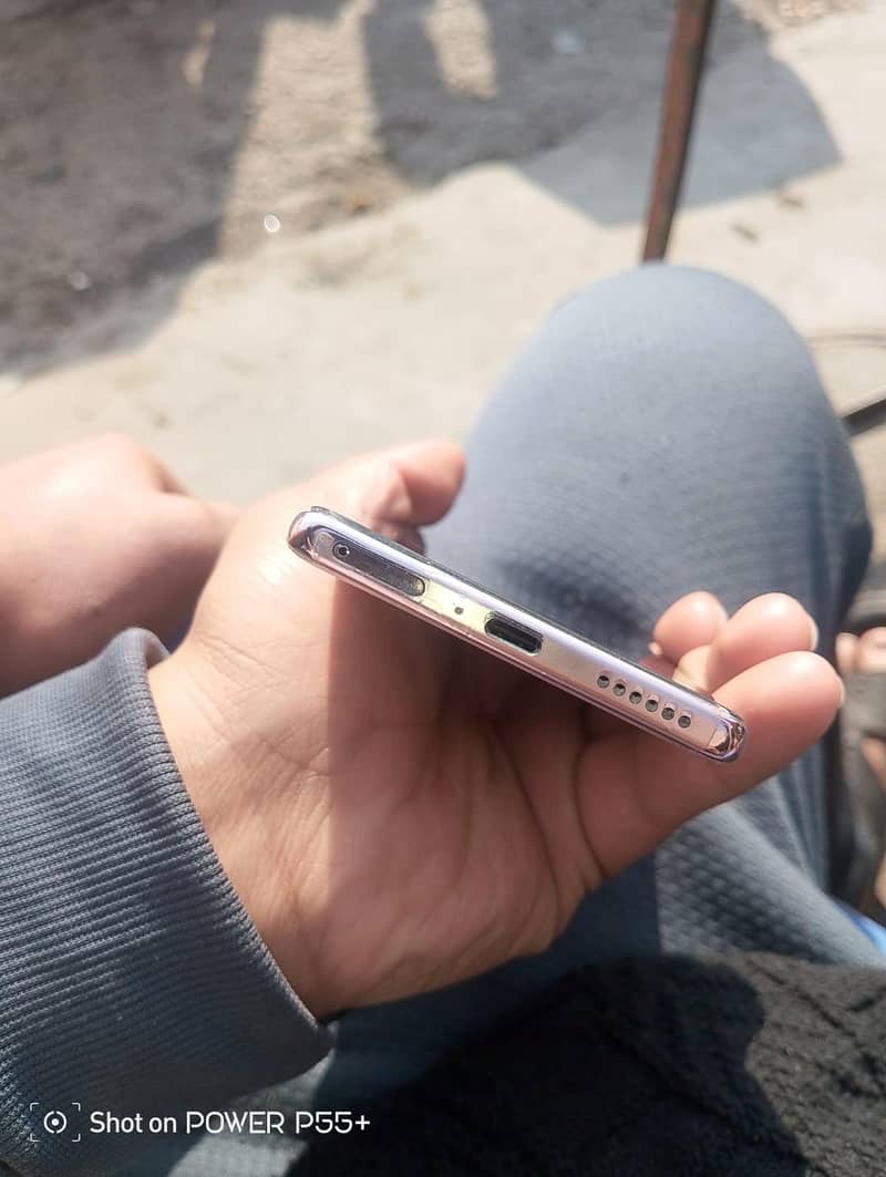 Infinix Zero 40 4