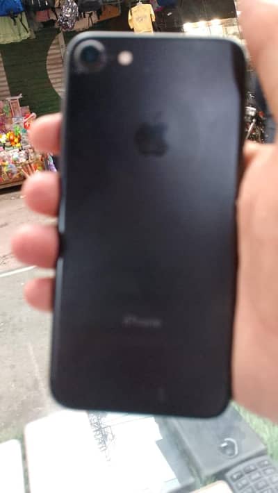 Apple iPhone 7