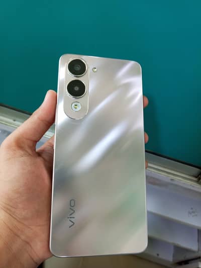Vivo Y04