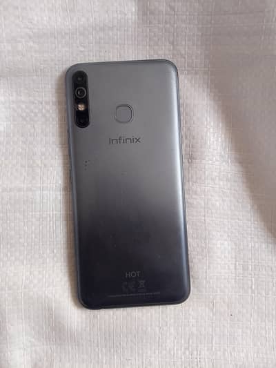 Infinix HOT 8