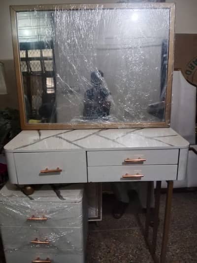 branded bedset in good condition