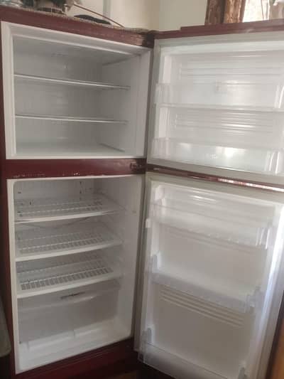 Pel Large size fridge 1.5 compressor warranty lefted condition 8/10