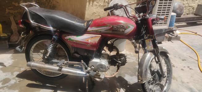 RACER BIKE IN GOOD CONDITION