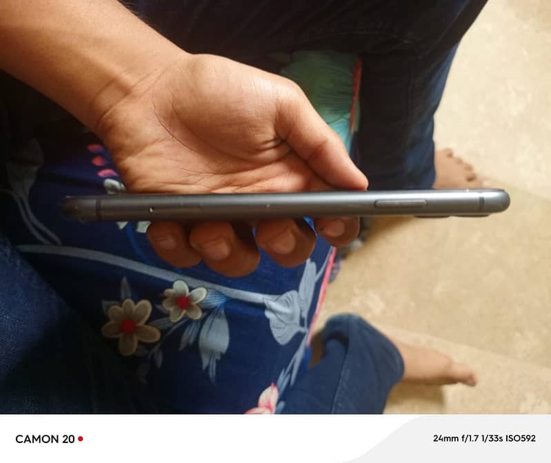 Apple iPhone 11 7