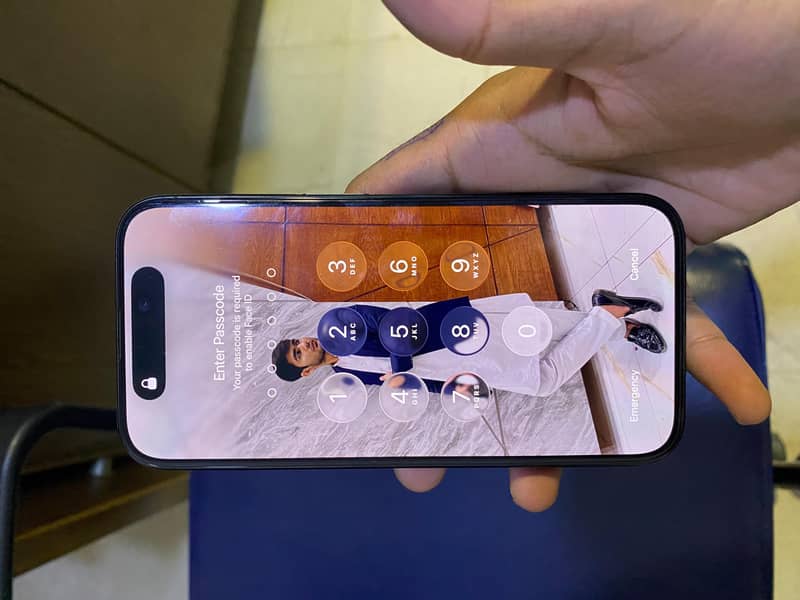 Apple iPhone 15 Pro 1