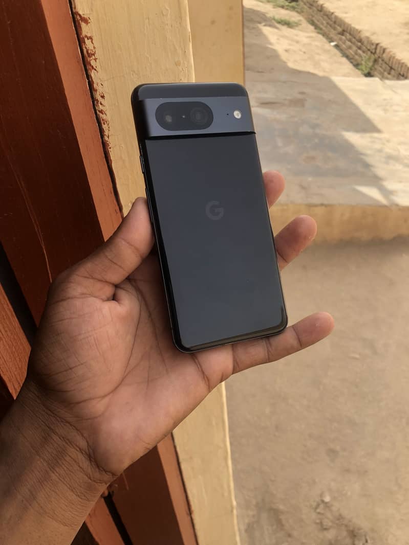 Google Pixel 8 2