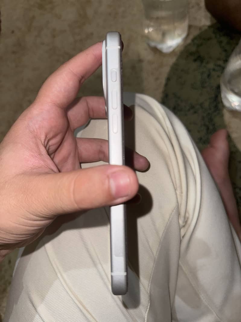 Apple iPhone 17 Pro Max 9